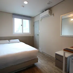  Хостел Dongdaemun Hwashin Южная Корея